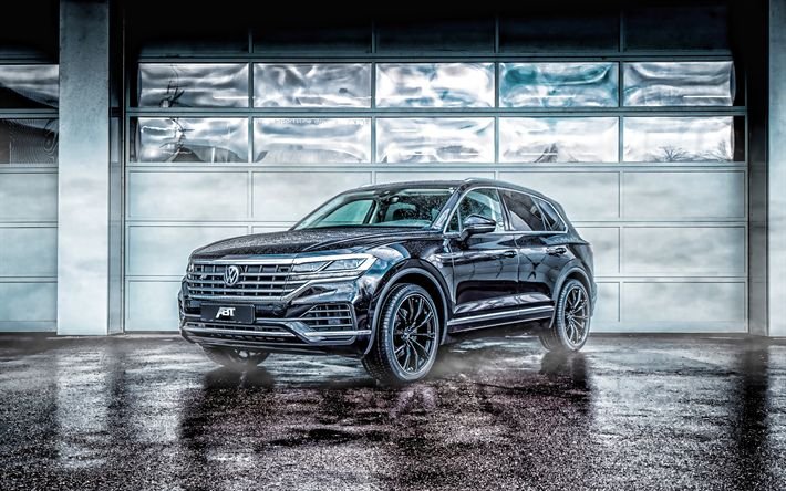 Фольксваген Туарег 2018 черный