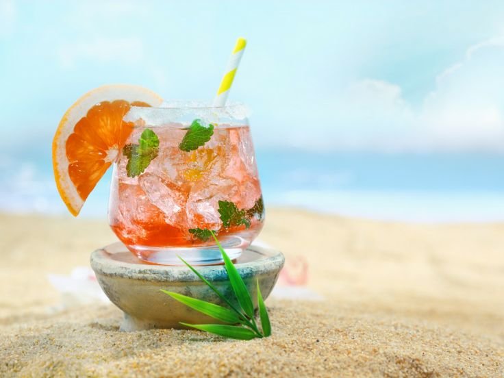 Коктейль на море