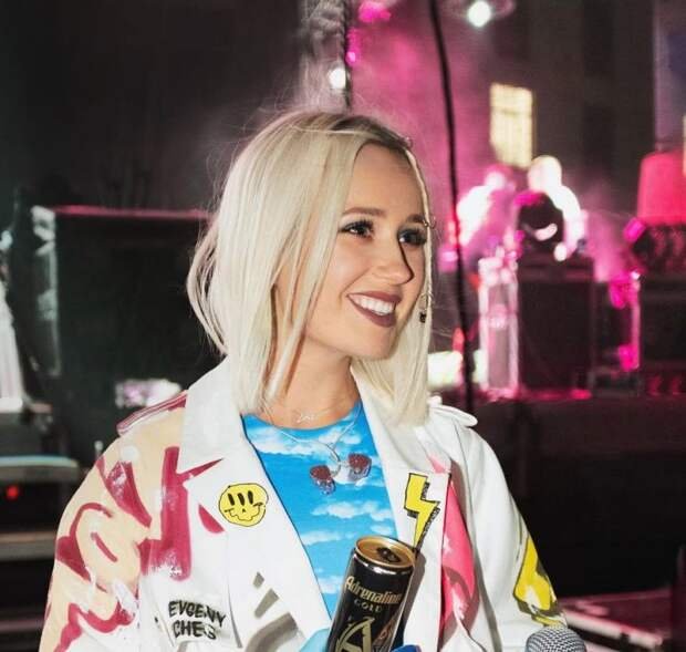 Клава Кока 2022