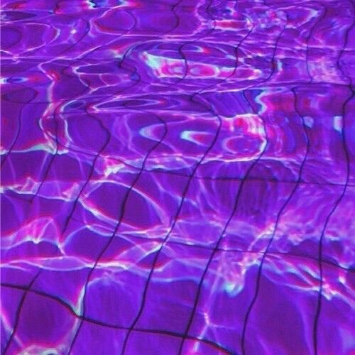 Фиолетовая вода