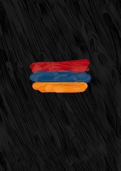 Армянский флаг на черном фоне