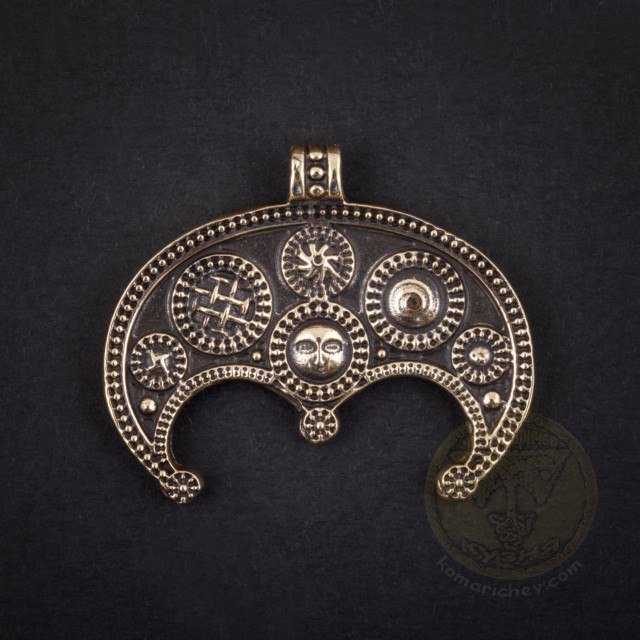 Кокошник Лунница