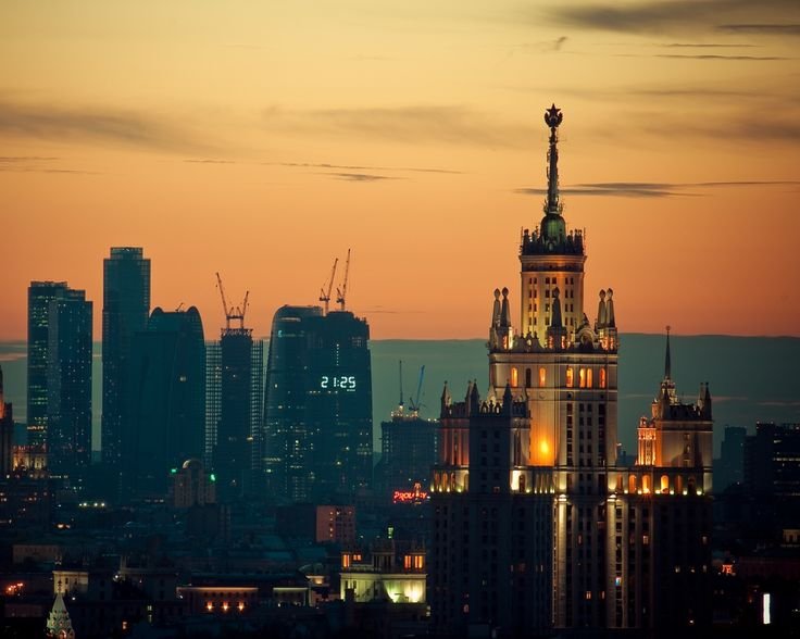 Сталинские высотки закат