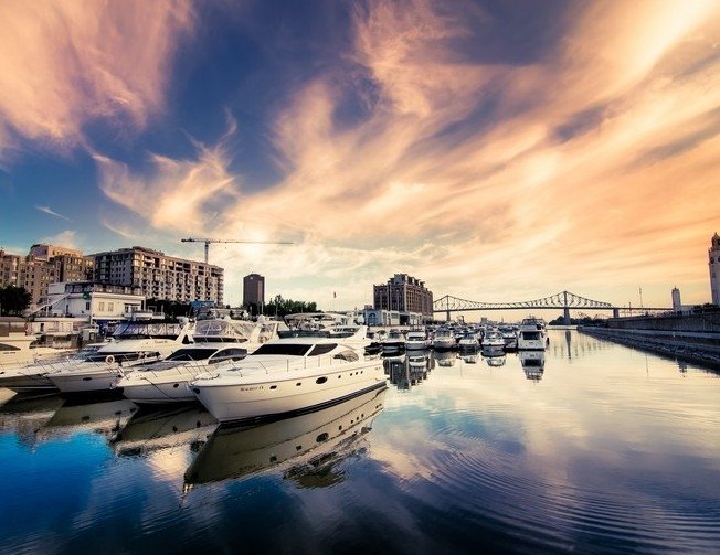 Причал в городе