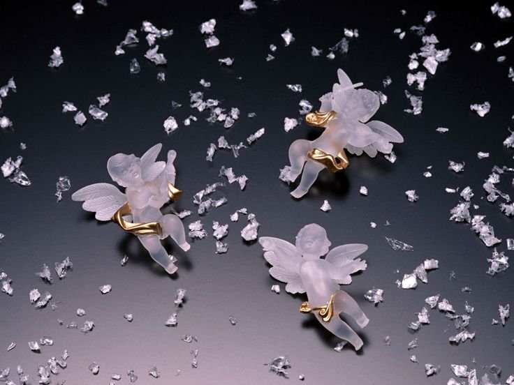 Заставка на рабочий стол Ангелочек