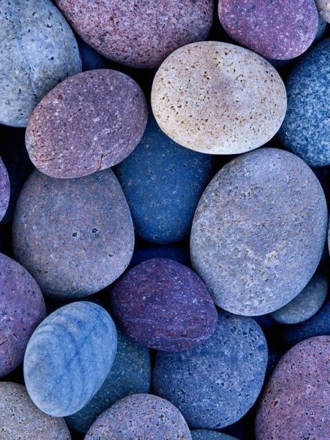 Разноцветные камешки