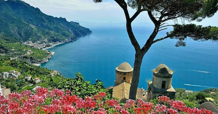 Италия побережье Амальфи цветы