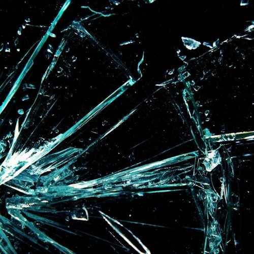 Треснутое стекло