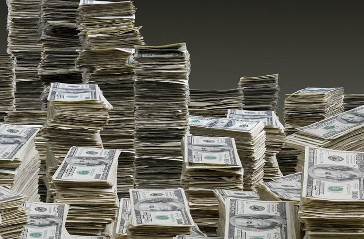 Гора денег