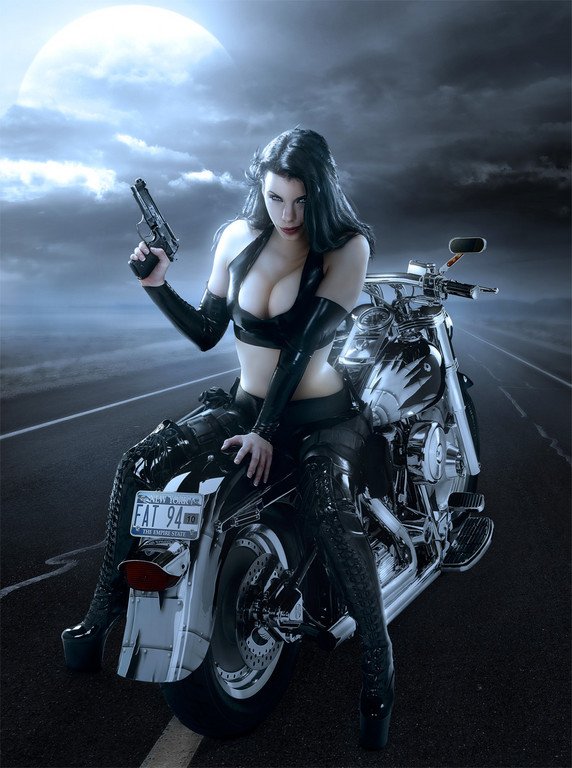 Красивые девушки на мото