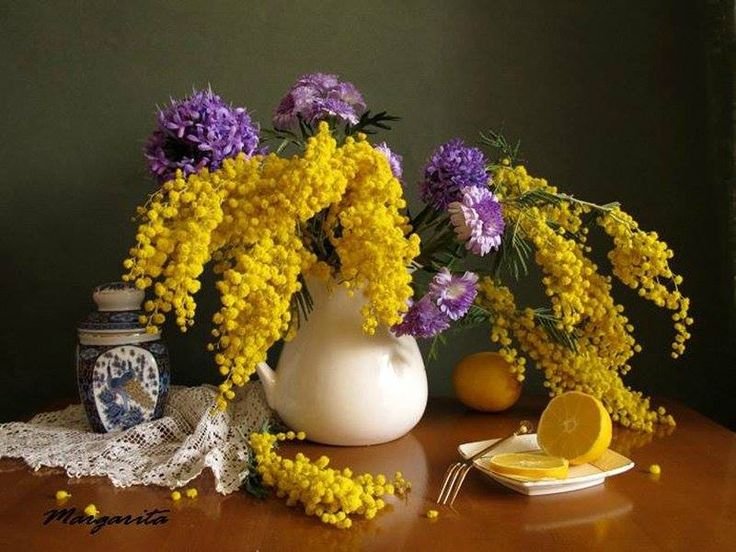 Натюрморт весенние цветы