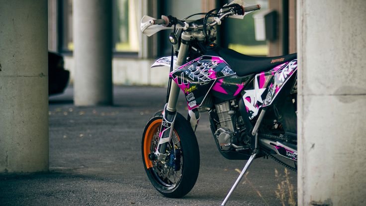 Супермото мотард стант