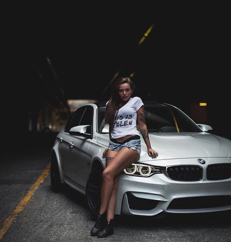 BMW e60 и девушка