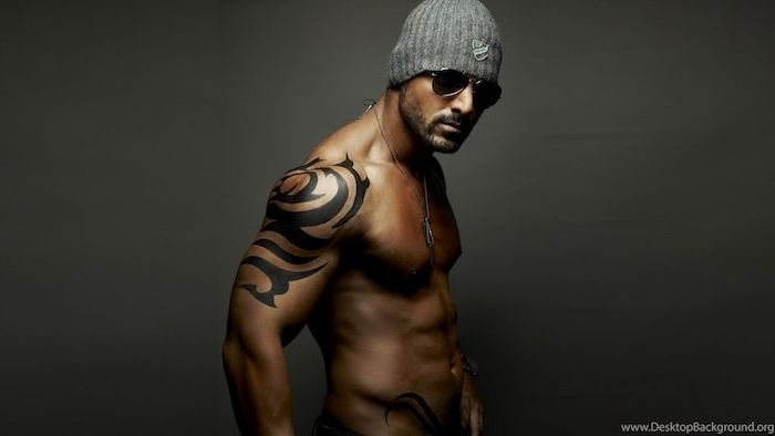 Джон Абрахам торс