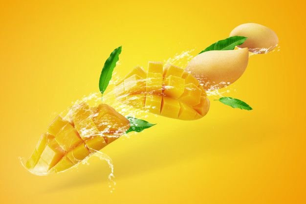 Фрукты на желтом фоне