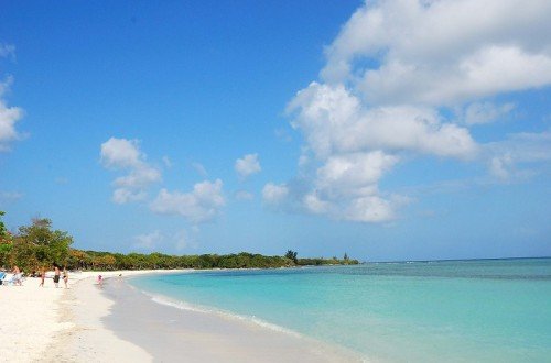 Кайо Энсеначос Куба