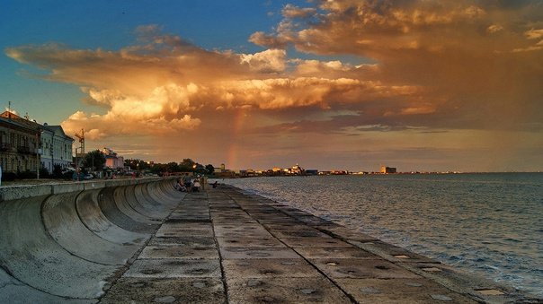 Набережная Горького Евпатория