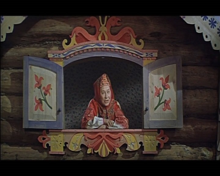 Сказочная бабушка в окошке