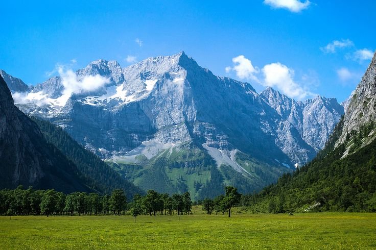 Кавказские горы Домбай