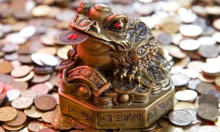 Талисман фен шуй трехлапая жаба