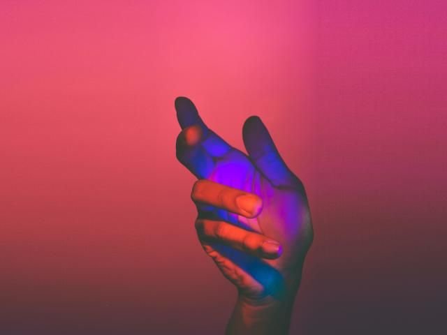 Руки Минимализм