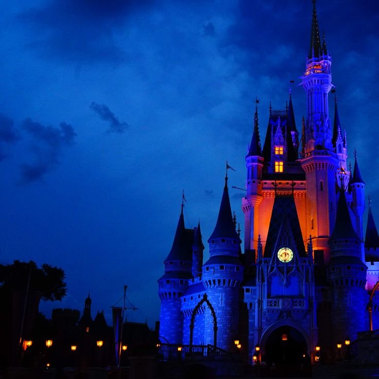 Заставка Уолт Дисней замок