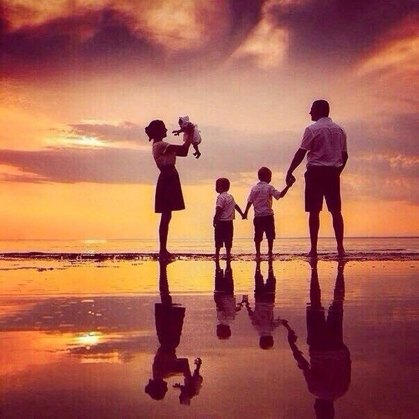 Счастливая семья