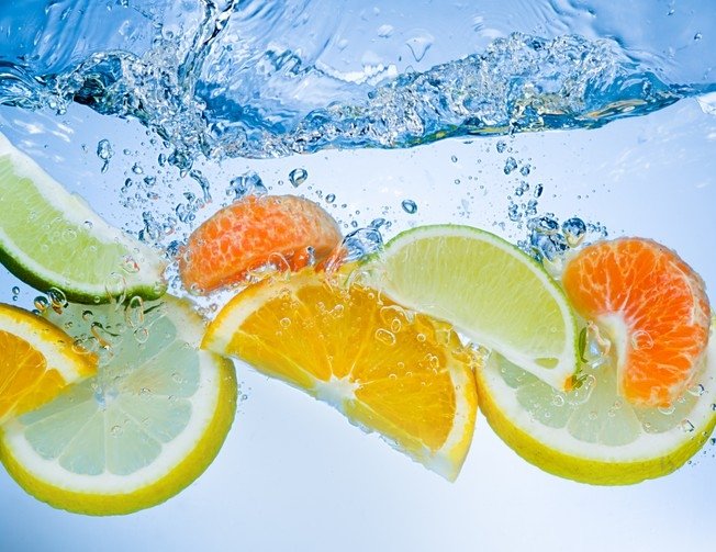 Яркие фрукты