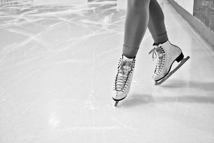 Коньки на льду Эстетика