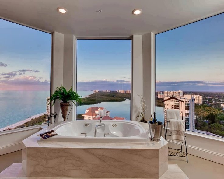 Панорамный вид из окна