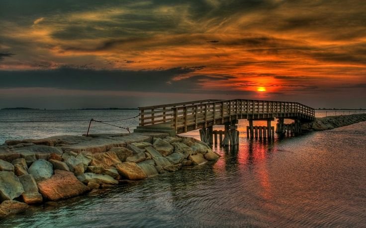 Мост на закате