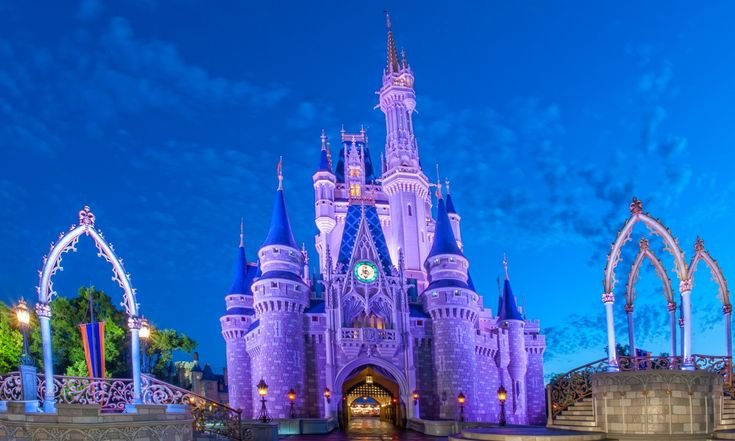 Замок Уолт Дисней пикчеус