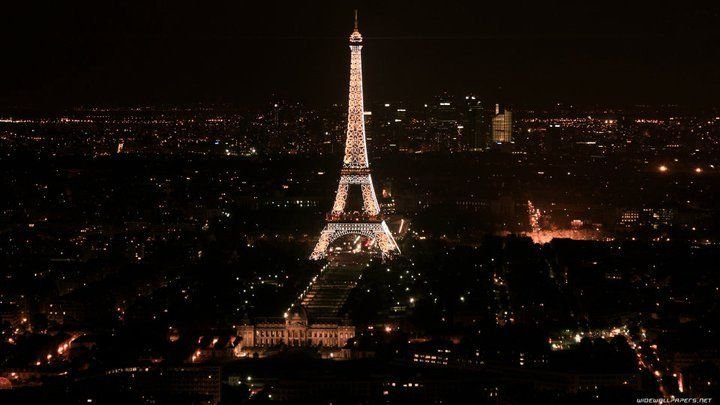 Париж ночной с башней