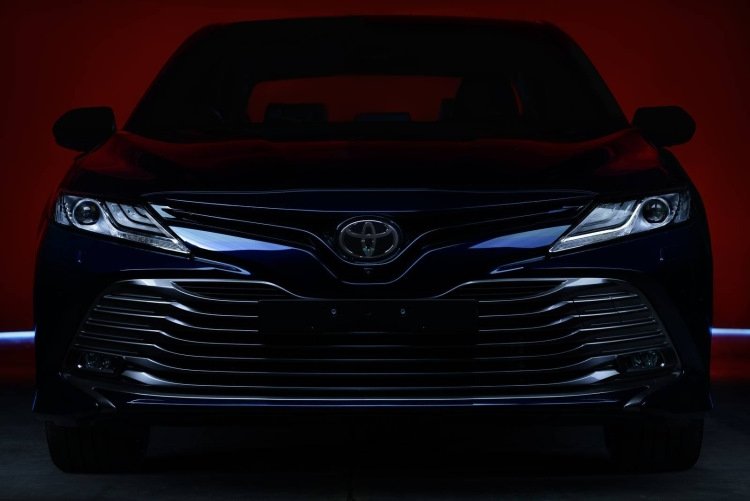 Toyota Camry 70 Black