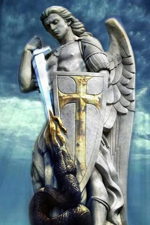 Михаил статуя Архангел Михаил