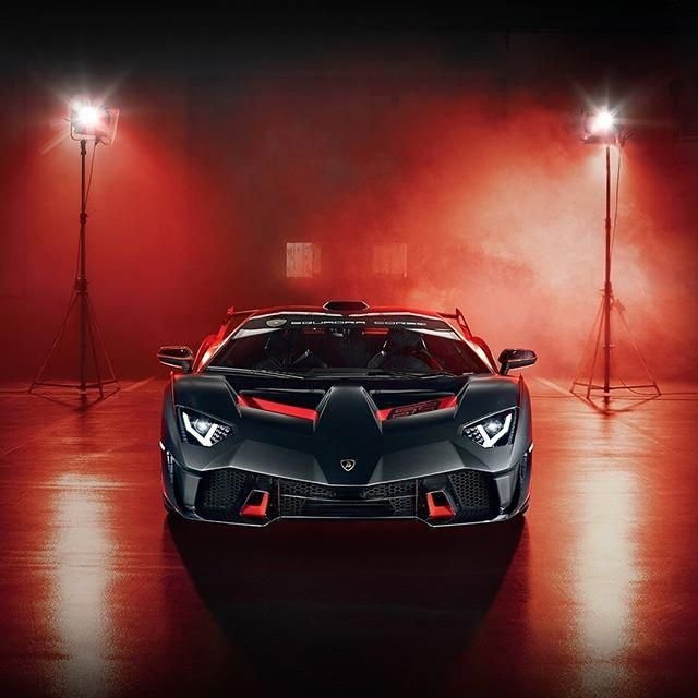 Lamborghini Aventador 1080x1920 для смартфонов