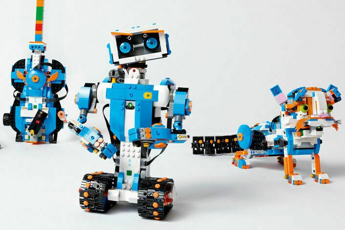 Лего робот ОУСИПИ
