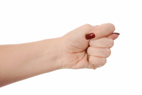 Фига женская из пальцев