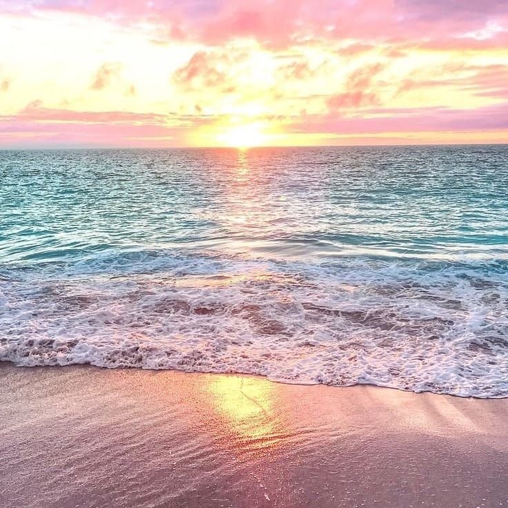 Рассвет на море