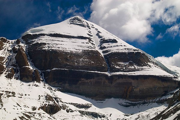 Кайлас гора в Тибете