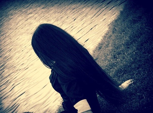 Девушка с черными волосами на аву в ВК