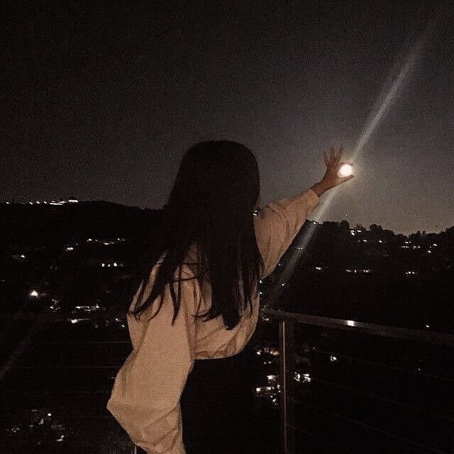 Девушка и ночь