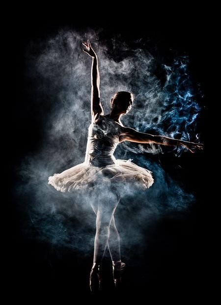 Танцующая балерина