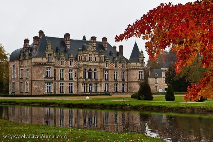 Замок Эсклимон Франция