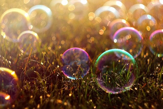Разноцветные мыльные пузыри