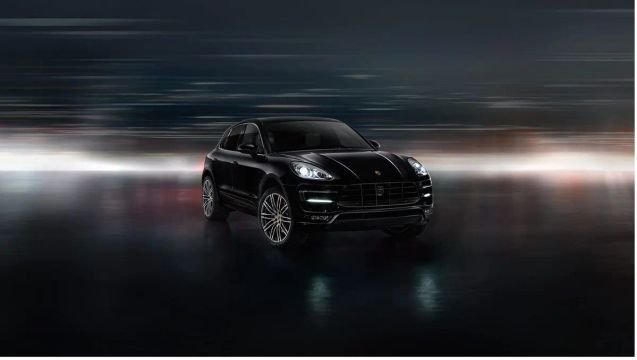 Porsche Macan Turbo Black