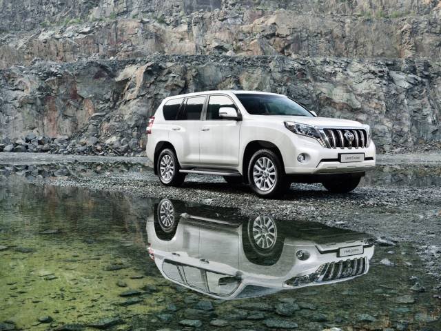 Toyota Land Cruiser Prado 2014