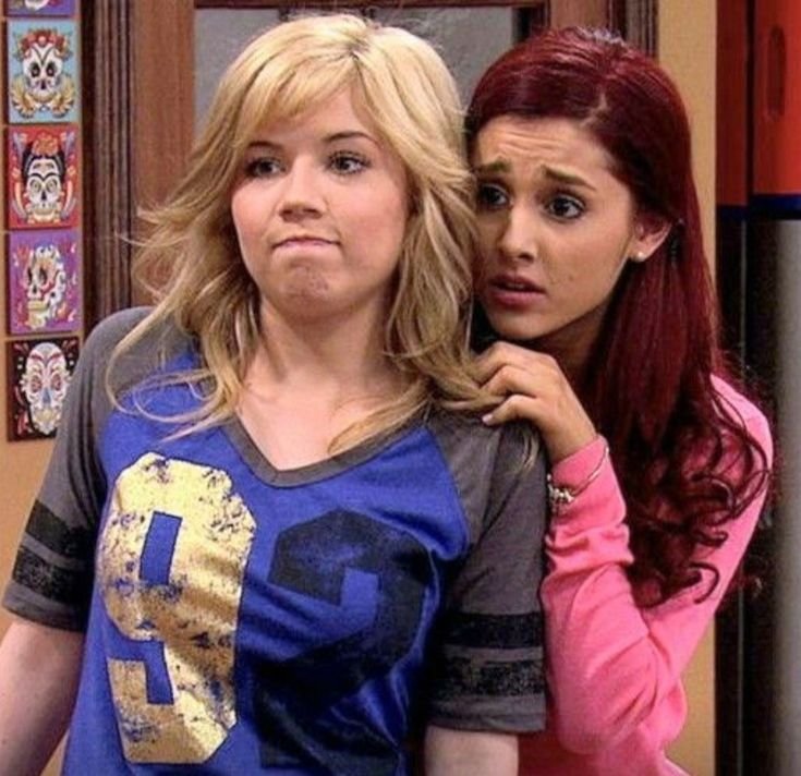 Ариана Гранде АЙКАРЛИ