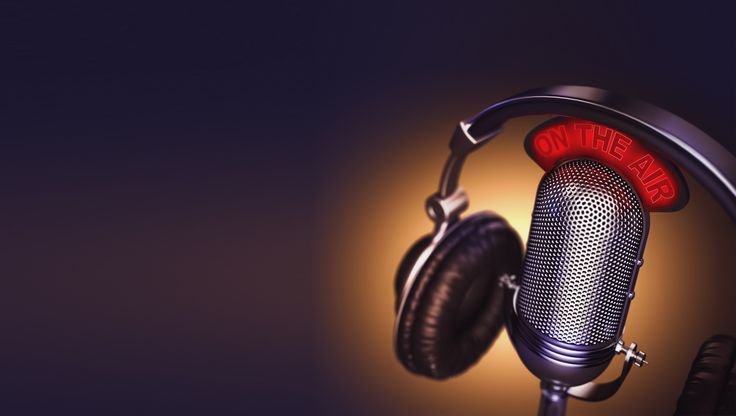 Микрофон с наушниками