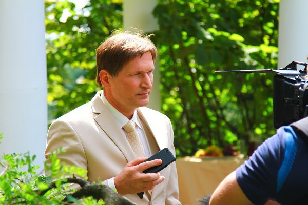 Братья по обмену сериал актёры